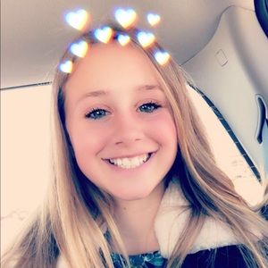 Meet your Posher, Kelly